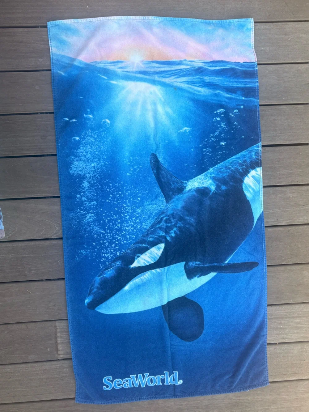 SeaWorld Beach Towel - dramatic underwater picture of Orca Whale 🐳
